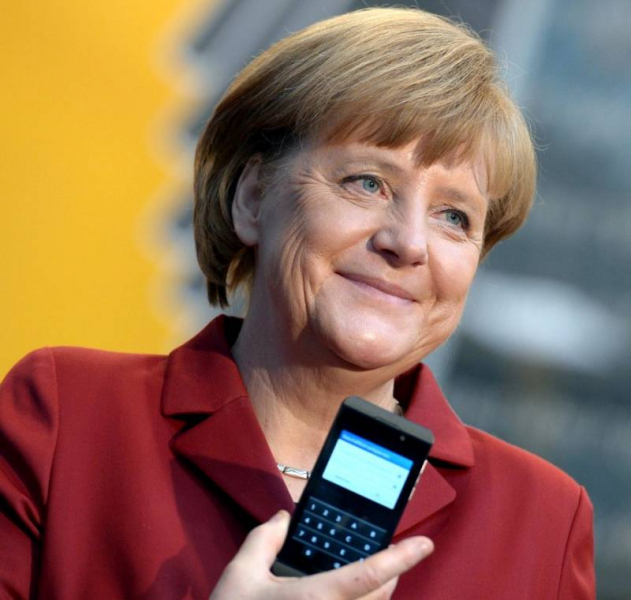 Какими смартфонами пользуются Путин, Трамп и Меркель?