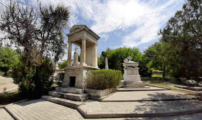 В Севастополе объединятся кладбища Северной стороны