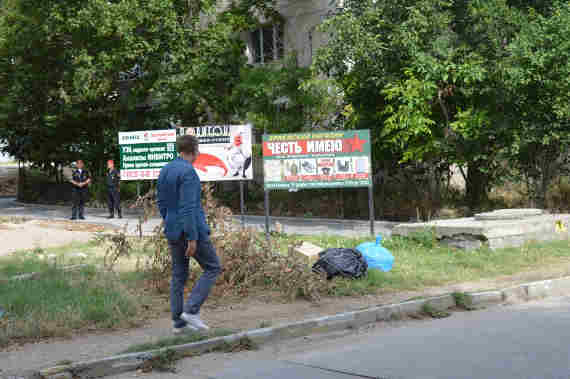 Чиновник с удивлением нашел траву и свалки в Гагаринском районе