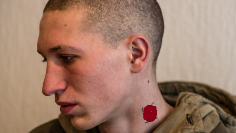 В ВСУ подтвердили пленение в ДНР украинского военнослужащего со свастикой на шее