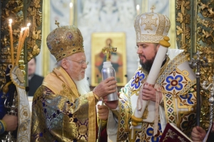 Патриарх Варфоломей вручил Томос предстоятелю ПЦУ Епифанию