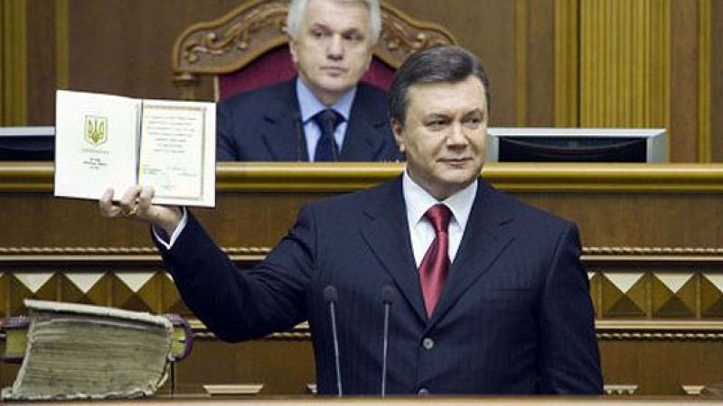Украинский суд приговорил Януковича к 13 годам лишения свободы