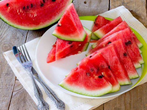 6 фруктов, которые можно есть с косточками