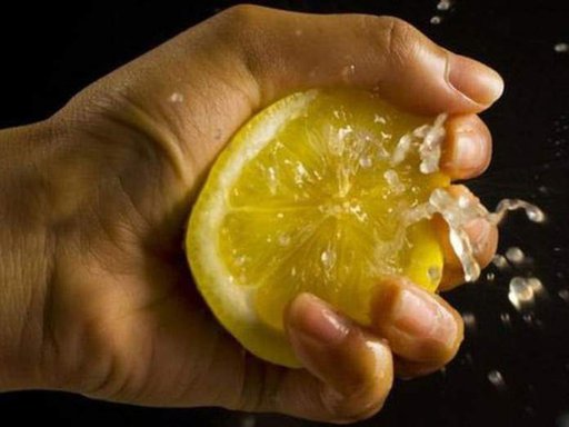 Названы малоизвестные полезные свойства лимона