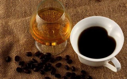 Обнаружено неожиданное влияние алкоголя и кофе на продолжительность жизни