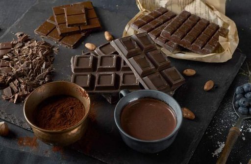 Диетологи назвали полезные свойства горького шоколада