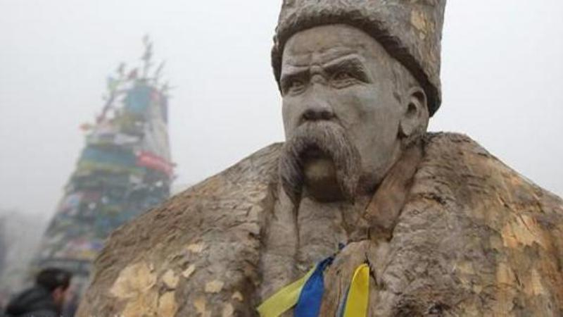 В Киеве на выставке Шевченко десять дней не замечали уничтоженные портреты Тараса Шевченко