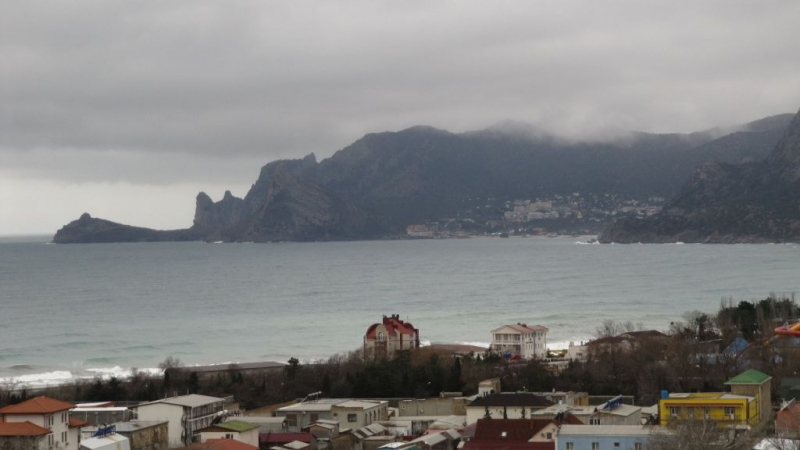 «Незалежная» в печали: февральские дожди пропитают Крым влагой на год вперёд
