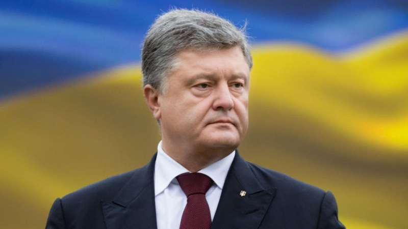 Экс-министр заявил о подготовке побега Порошенко из Украины