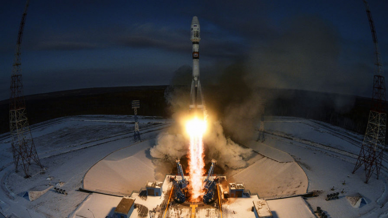 NASA просит Роскосмос отложить запуск «Союза» к МКС, сообщил источник 