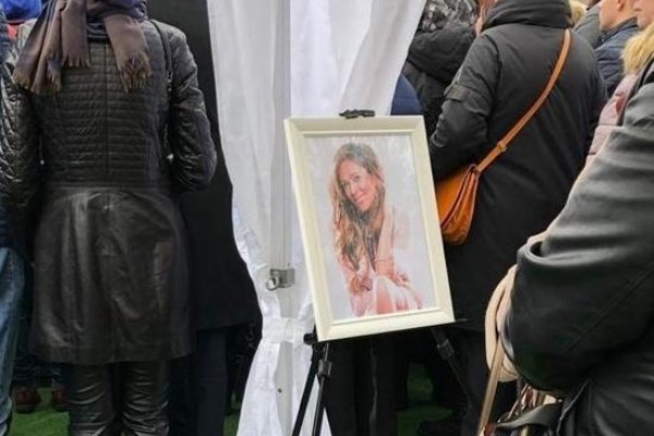 Юлия Началова, фото и видео похорон, новости сегодня: церемония прощания 