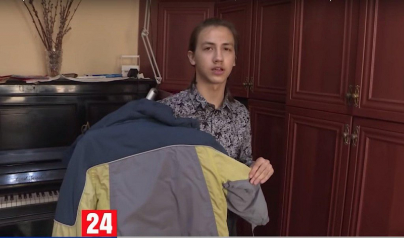 В Крыму разыскали мальчика, ставшего символом Русской весны