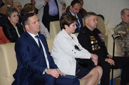 Ялтинские власти поздравили ветеранов органов внутренних дел и внутренних войск с их профессиональным праздником