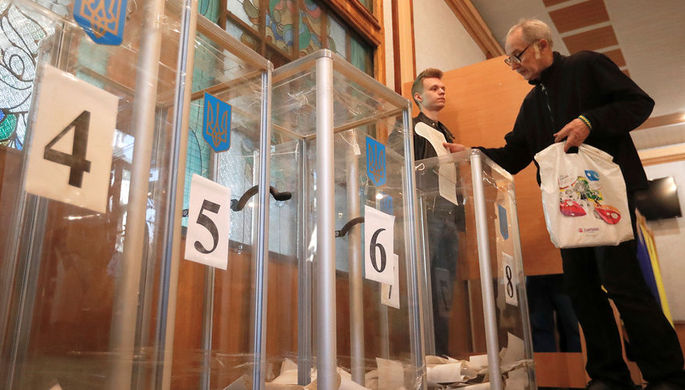 ЦИК Украины подвел официальные итоги первого тура выборов президента страны 