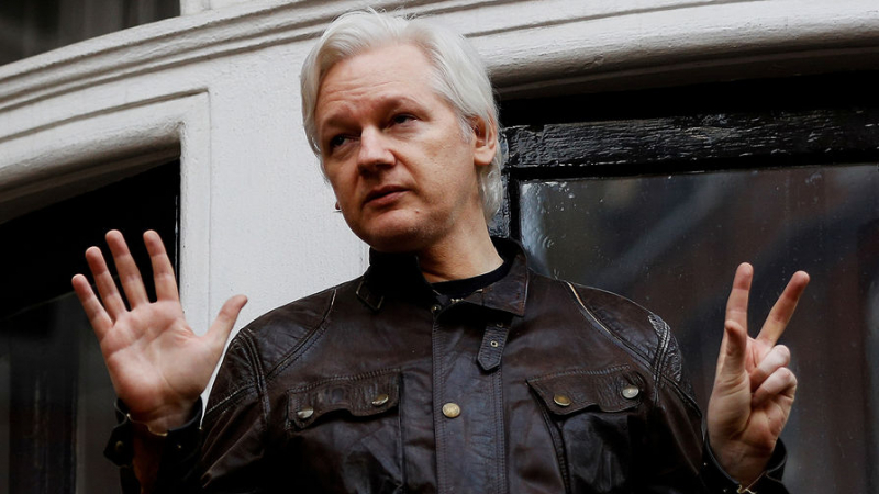 Ассанжа выдворят из посольства Эквадора в ближайшее время, заявили в WikiLeaks 