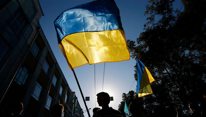 В центре Киева собираются сторонники Порошенко 