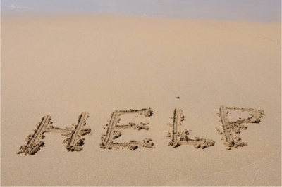 Туристов в Австралии спасла надпись на песке