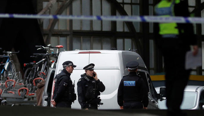 Полиция Лондона не считает инцидент у посольства Украины терактом 
