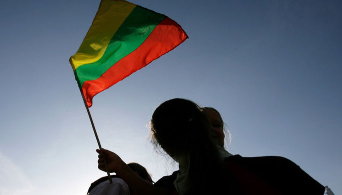 Литва отозвала посла в России 