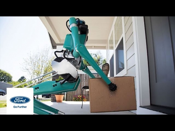 Ford разработал двуногого робота для доставки посылок
