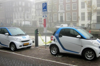 Амстердам закроют для туристов на обычных авто