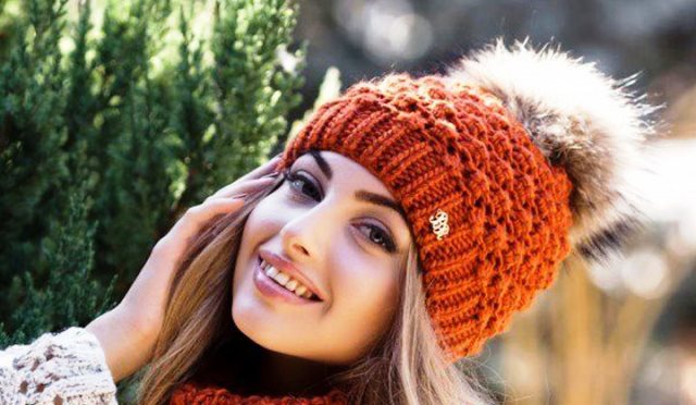 Вязаные женские шапки осень-зима 2018-2019: тенденции, новинки, узоры