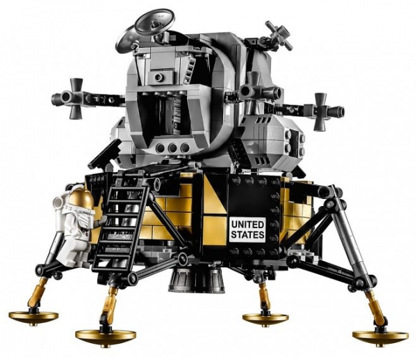К юбилею высадки на Луну компания Lego выпустила особый набор конструкторов