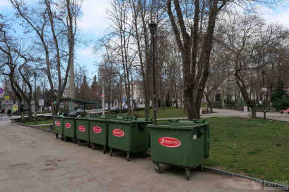 Детский парк в Севастополе почему-то перестал быть похожим на детский