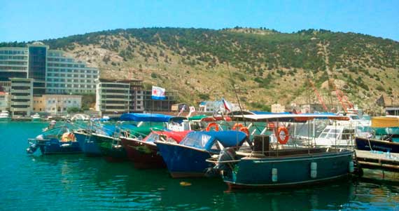 Власти Севастополя надеются на поэтапную отмену погранрежима у берегов Крыма для яхт