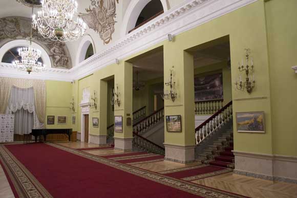 Бюджет реконструкции здания театра имени Луначарского в Севастополе сокращают в 3 раза