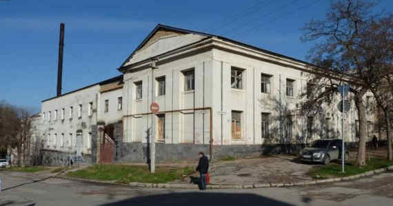 Кабанов снесет швейную фабрику в центре Севастополя