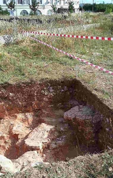 Работы археологов в районе Античной дороги в Севастополе скоропостижно прекращены