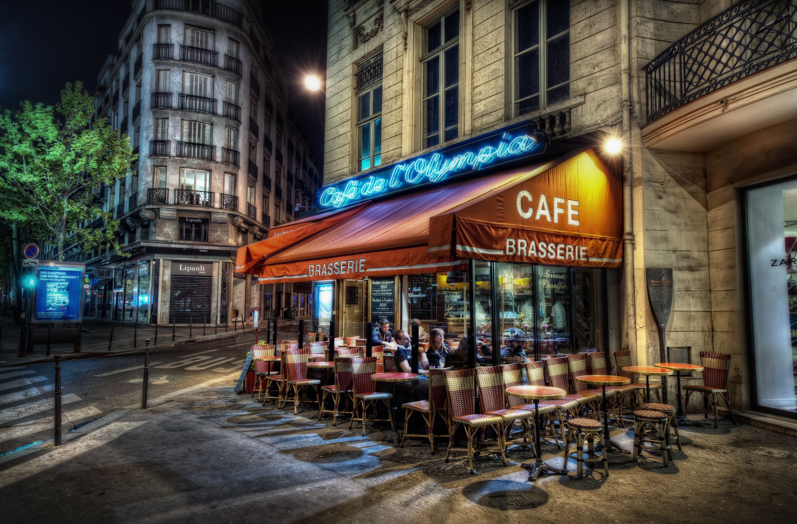 Кафе Парижа