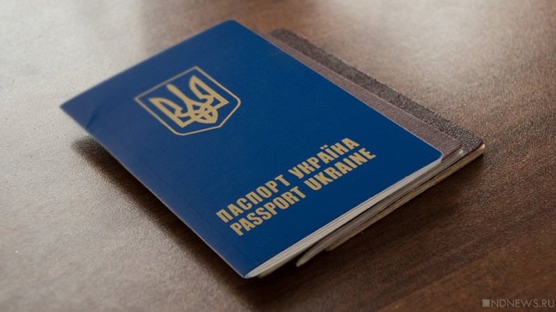 В ЕС решают, как отказать жителям Донбасса в шенгенских визах