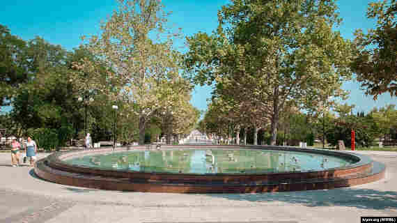 В севастопольском парке Победы отключили все новые фонтаны (фото)
