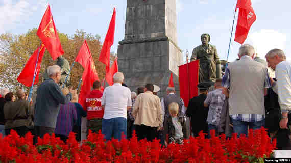 На митинге КПРФ в Севастополе заявили, что в России установлен «оккупационный фашистский режим» (фото, видео)