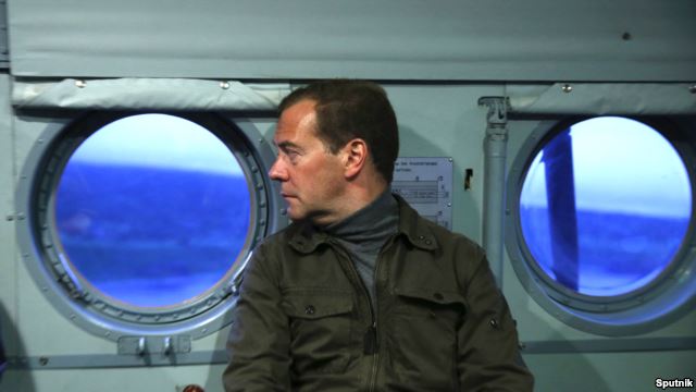 Медведев отругал «передовое» освоение денег в Крыму