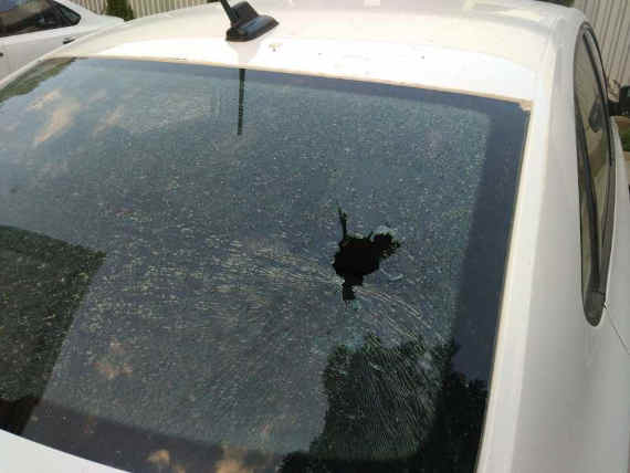 В Севастополе автомобиль попал «под обстрел»