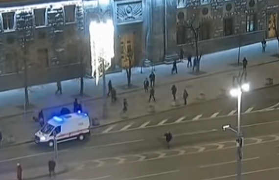 Стрельба у здания ФСБ в Москве: СМИ сообщают о раненых и погибших (видео)