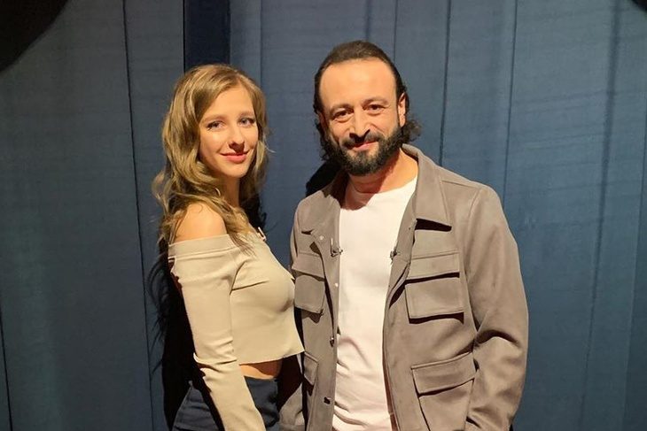 Илья Авербух и Лиза Арзамасова пришли на шоу к Урганту и рассказали о своих отношениях