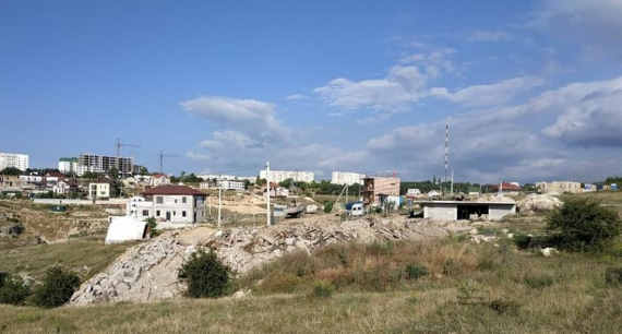 Севастополь хоронят в строительном мусоре